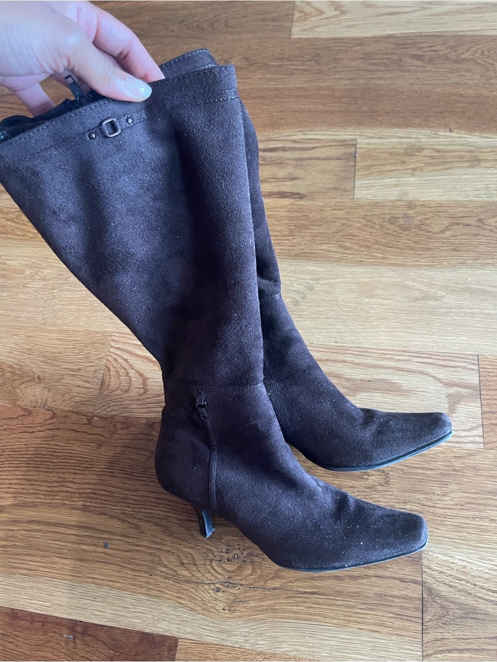 Womenβs Brown Suede Knee-High Boots